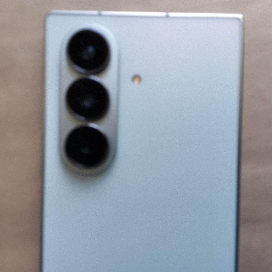 Samsung Galaxy Z Fold7 simフリーモデル　ミント色