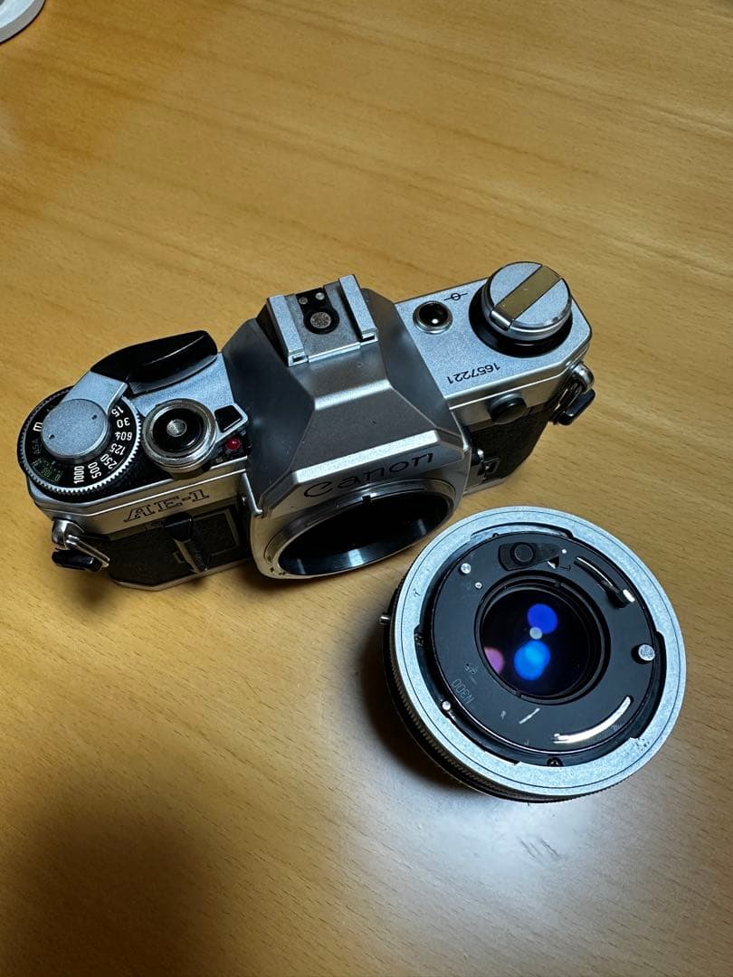 Canon AE-1 フィルムカメラ 50mm F1.8レンズ付き