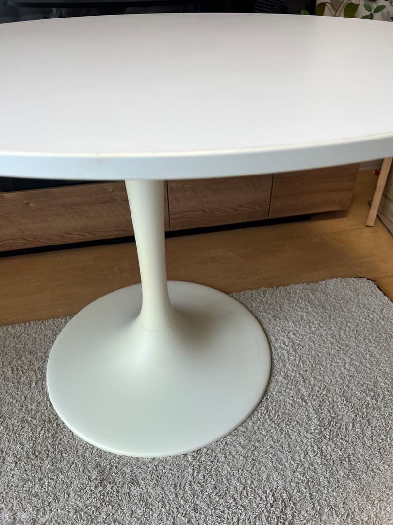 IKEA ドクスタ 丸テーブル 円形