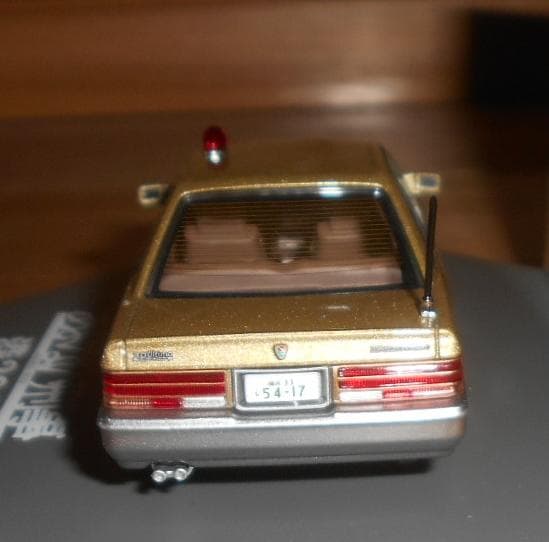 アオシマ　1/43　あぶない刑事　港303　レパード　アルティマ