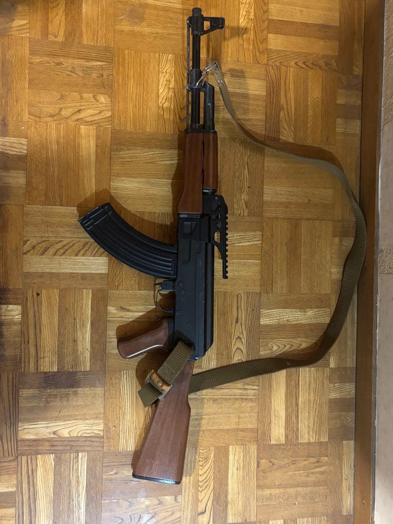 東京マルイ　スタンダード電動ガン　AK-47 マガジンのおまけ付き