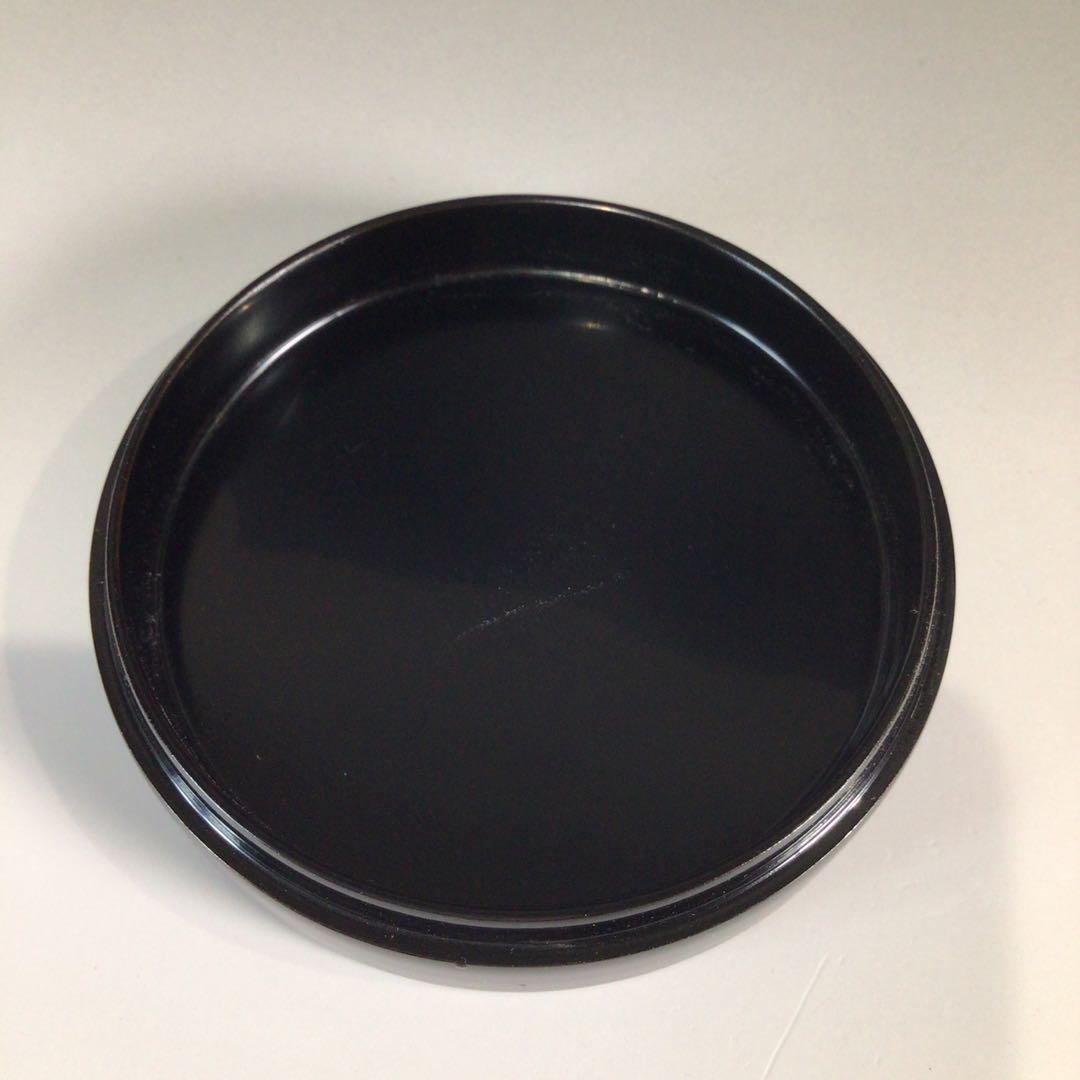 Ｐ６９１　香合　『道場宗廣作』『黒漆塗』『虫蒔絵』『丸香合』　共箱　茶道具