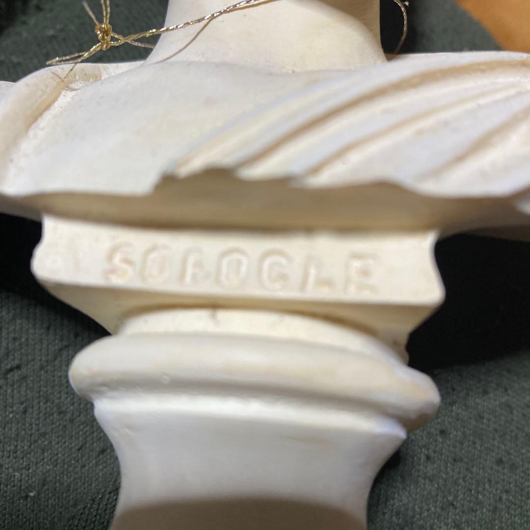 石膏製彫刻 人物像 約15cm着払いでお願いします。