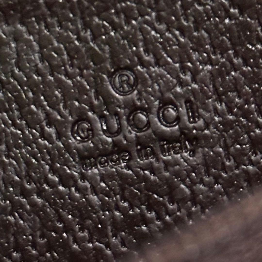 GUCCI ケース　キャンバス　ラウンドファスナー　GG メタルロゴ