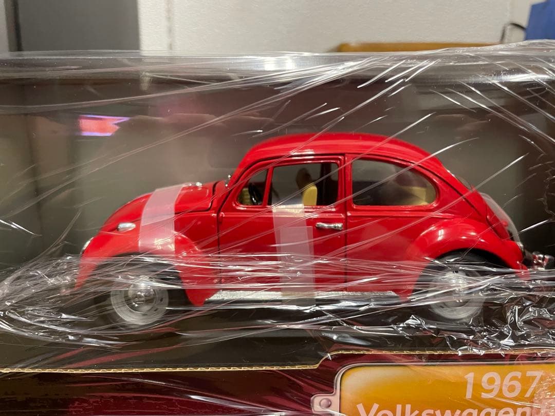 フォルクスワーゲン　ビートル　赤色