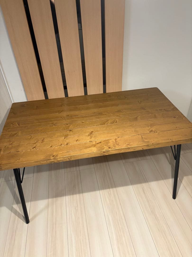 ニトリ 木製ダイニングテーブル アウロス130