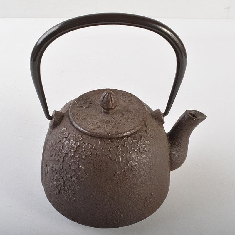 煎茶道具　南部鉄器　桜文　鉄瓶　鉄壷　D　R7155