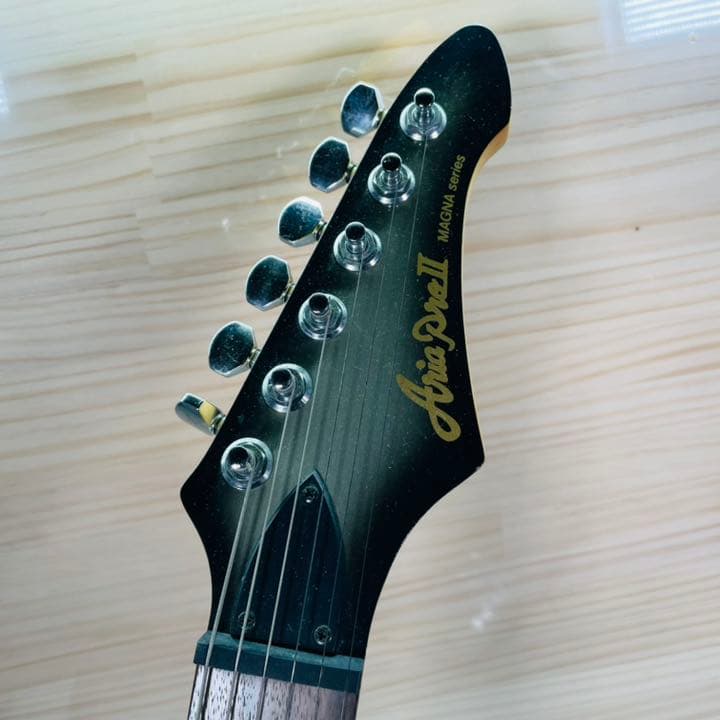 ARIA PRO2 エレキギター　MAGANAシリーズ