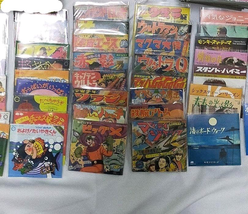 着払★断捨離★未使用★豪華★８盤レコード専用ポータブルプレイヤー&レコードセット