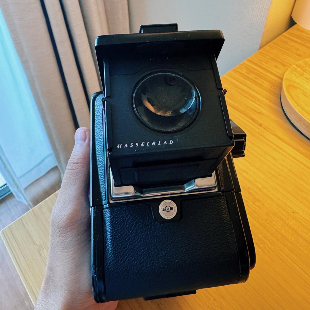 フィルムカメラ Hasselblad 500C/M + Carl Zeiss 80mm 2.8