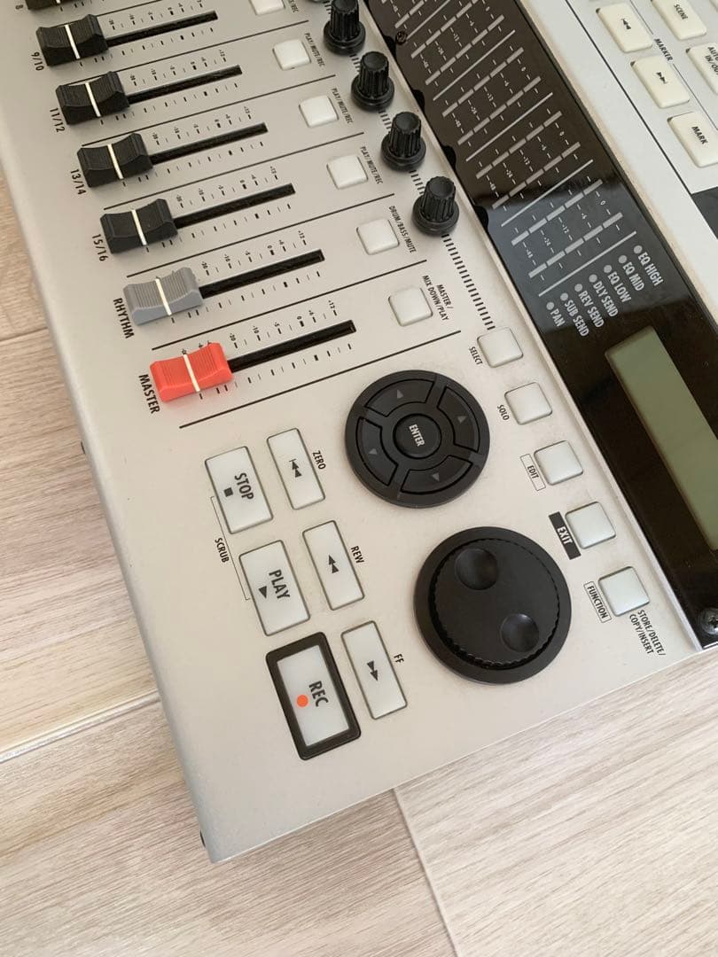 ZOOM HD16 MTR マルチトラックレコーダー 【生産終了品】