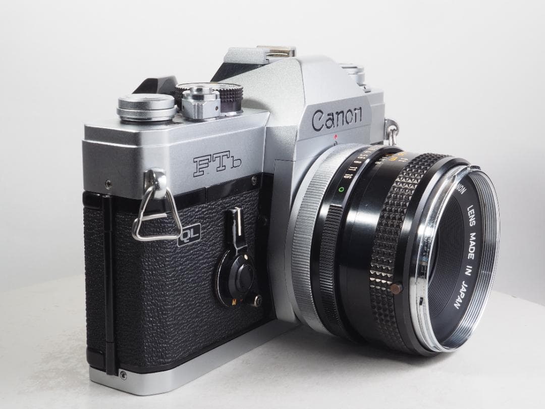 キャノンCanon FTb-N シルバー & FD 50mm F1.8 .#24