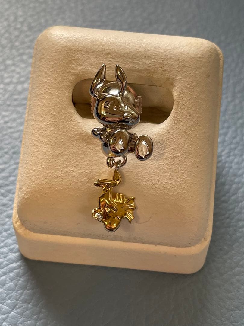 スヌーピー&ウッドストック　ピンブローチ　銀　ダイヤモンド