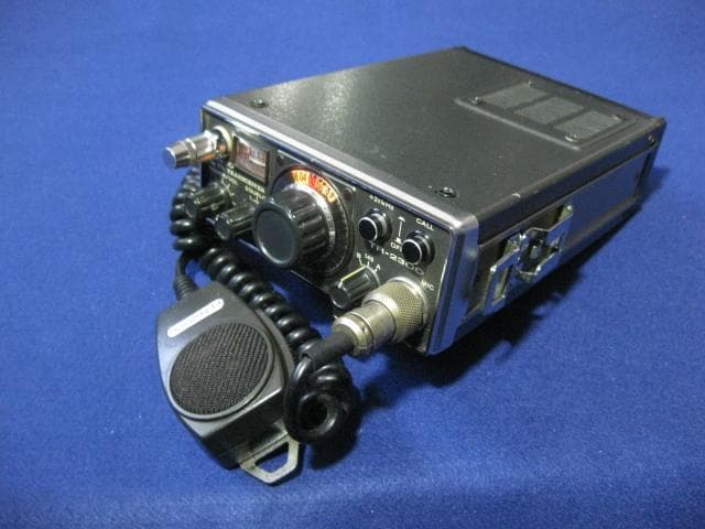 TRIO/KENWOOD TR-2300 144MHz FM トランシーバー