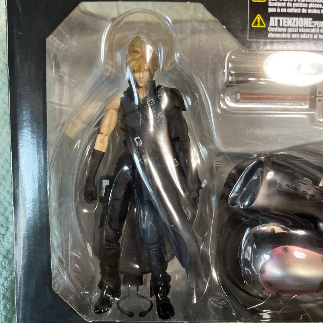 FINAL FANTASY VII クラウド・ストライフ フィギュア