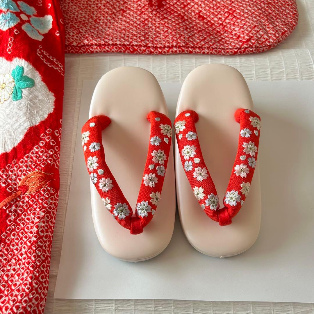 七五三 3歳 総絞り 着物 正絹 被布 三歳 赤 草履 753 金駒刺繍 赤白