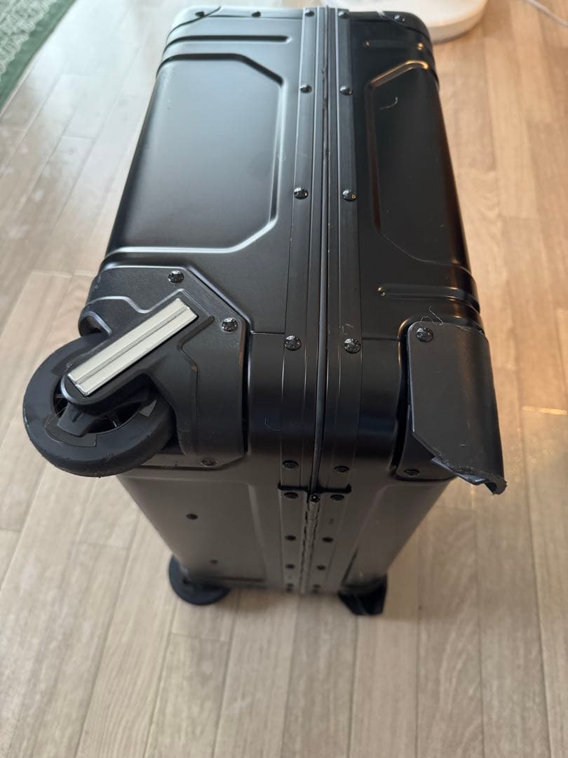 ZERO HALLIBURTON アルミニウムキャリーケース ブラック