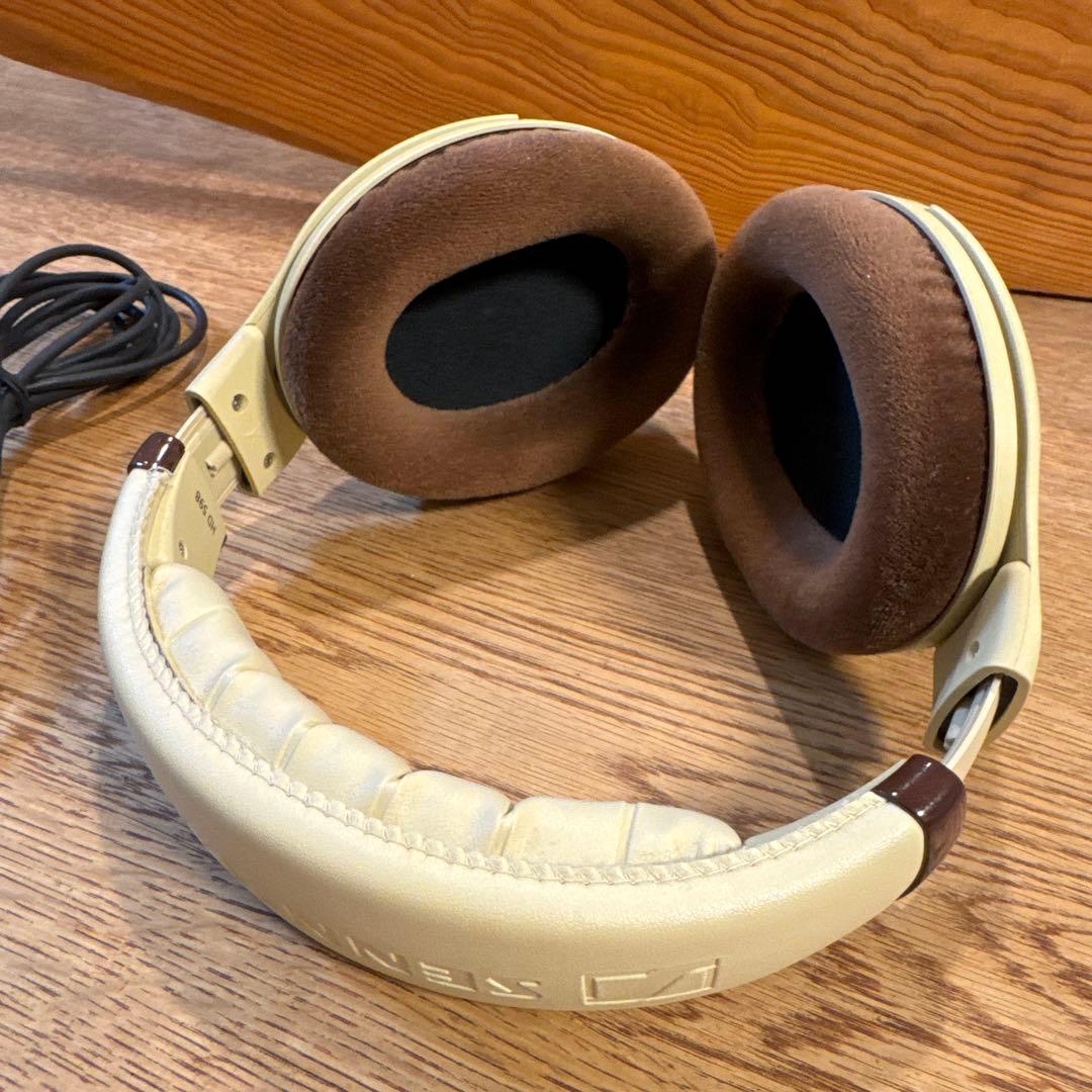 美品✨ゼンハイザー オープン型ヘッドホン HD598【有線ヘッドホン】