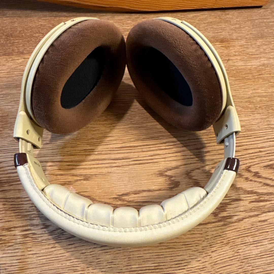 美品✨ゼンハイザー オープン型ヘッドホン HD598【有線ヘッドホン】