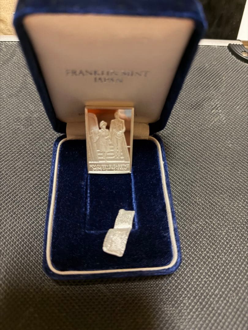 エリザベス二世女王陛下　純銀バー