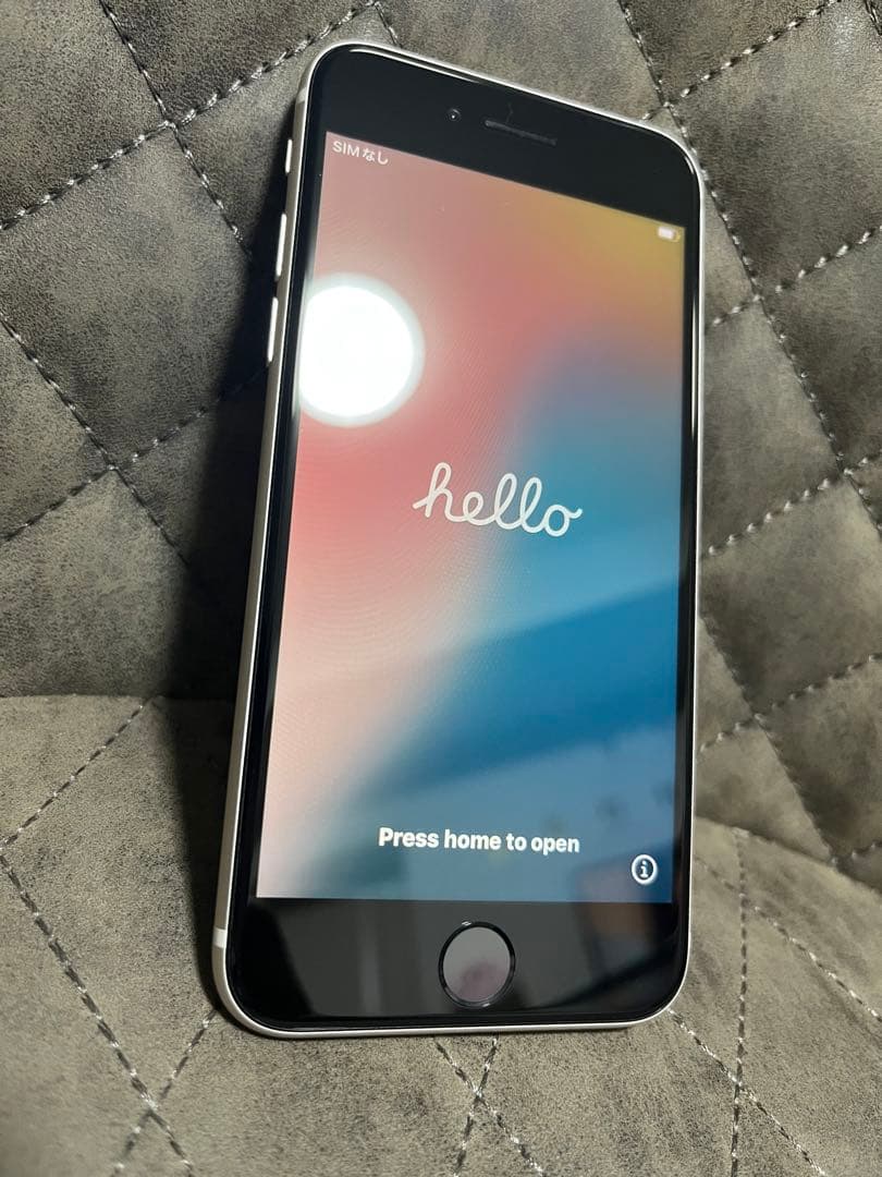 iPhone SE (第3世代) 128GB スターライト