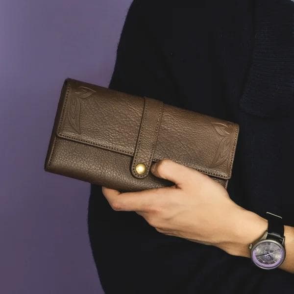 【おまけ付き・直筆サイン入り栞付】 魔女の旅々　長財布　イレイナモデル