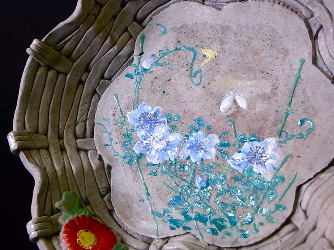 【 E918 】 素晴らしき超名品　明治期萬古焼上手作品　陽刻朝顔文飾り皿