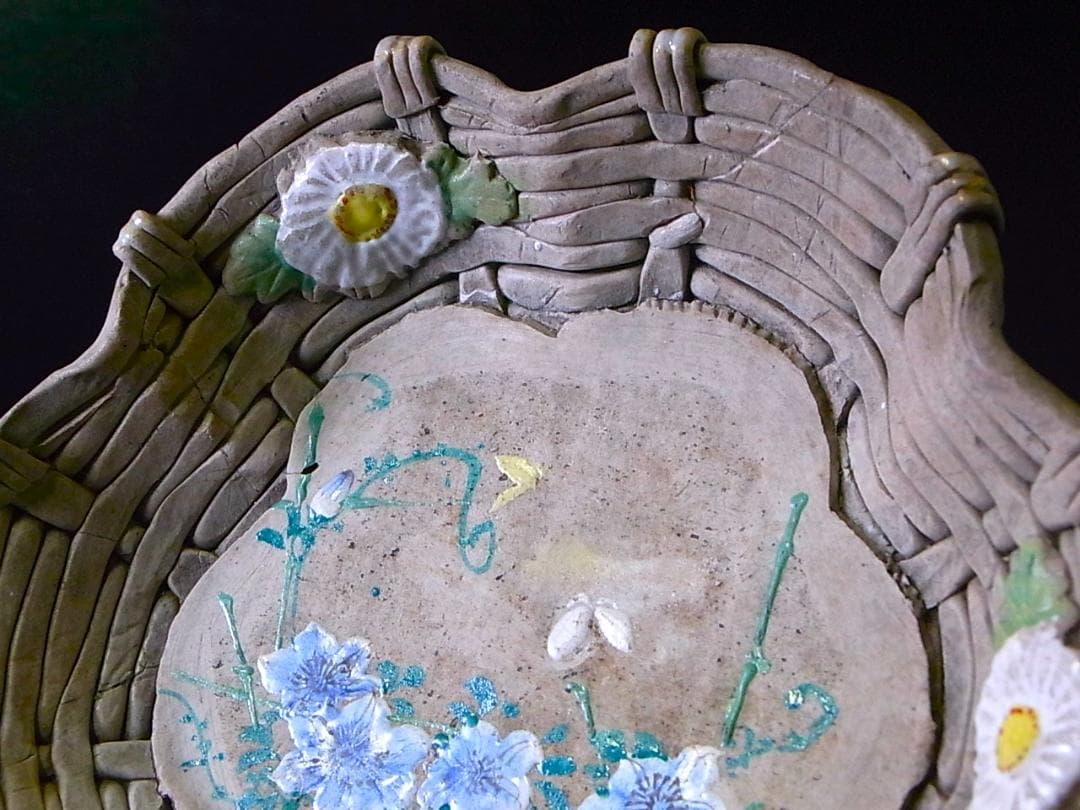 【 E918 】 素晴らしき超名品　明治期萬古焼上手作品　陽刻朝顔文飾り皿