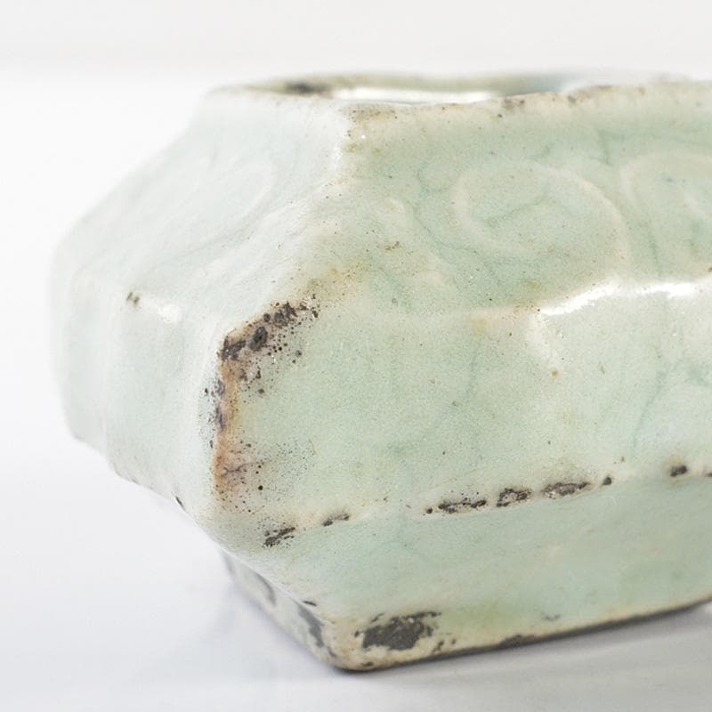 中国　龍泉窯　粉青釉　陰刻唐草文　水孟　C　R6400