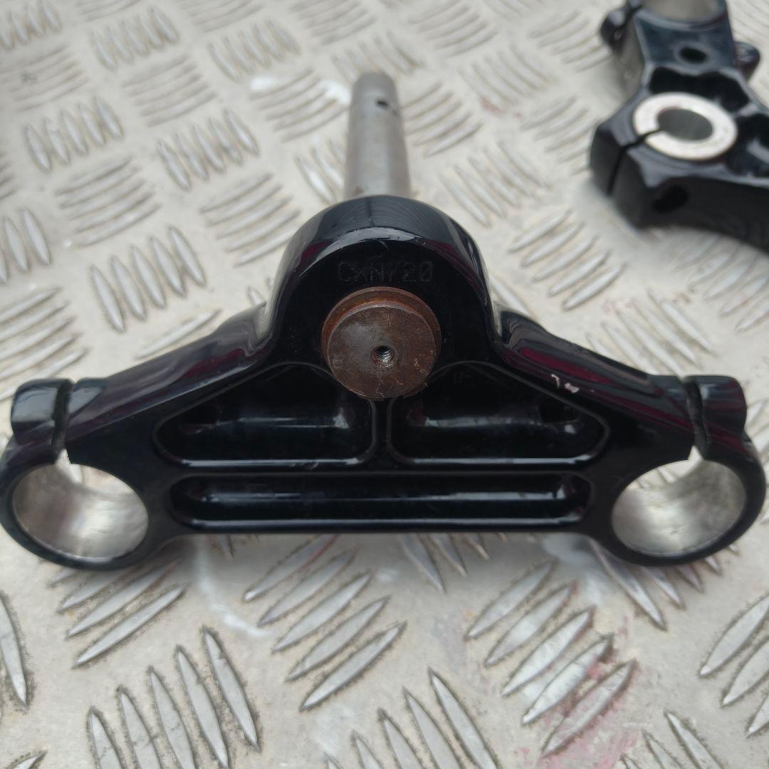 コンテナ スポーツスター xl883n ステムアンダーのみ