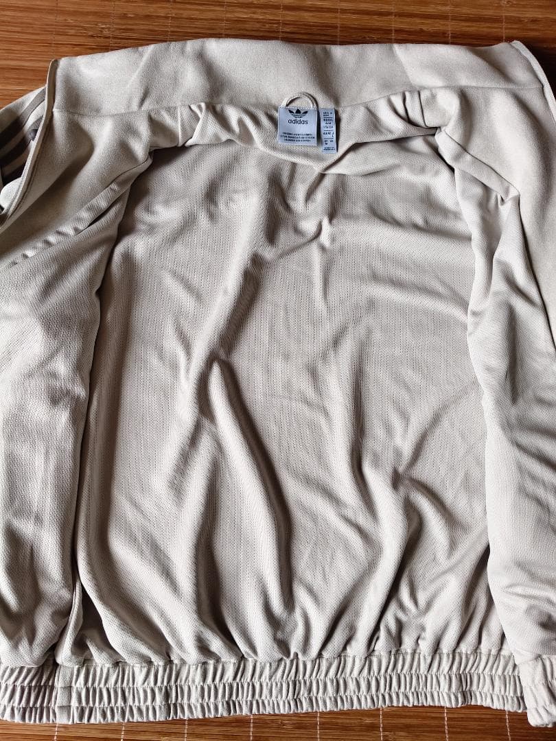 新品 アディダス 中国限定 蛇年トラックジャケット ホワイト サイズ L