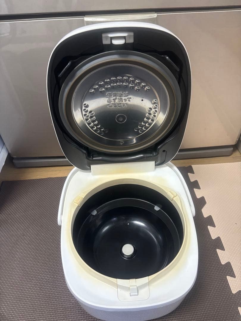 TOSHIBA 圧力IH 真空IH 炊飯器炎匠炊きrc-10vrr 2022年製