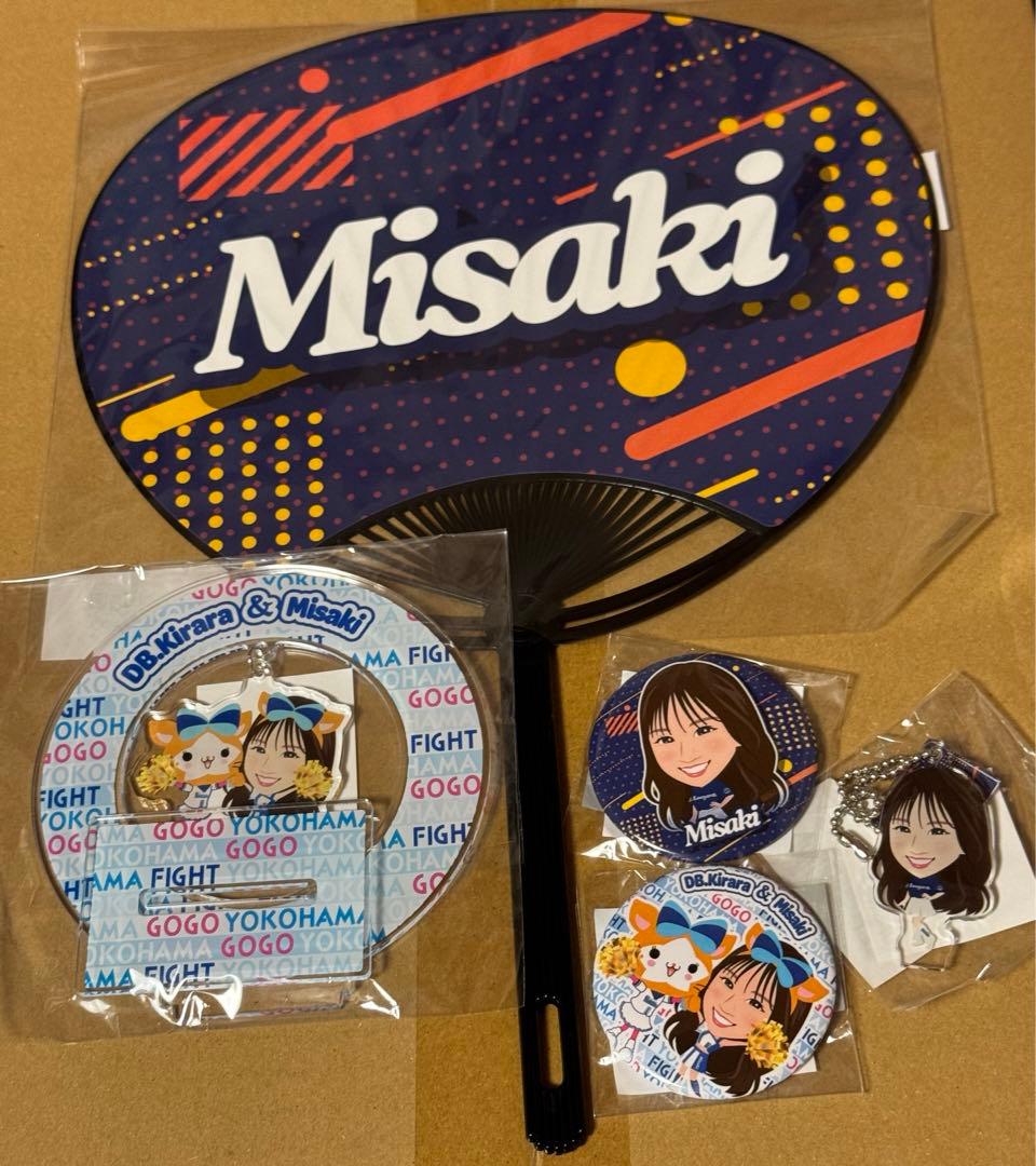 diana Misaki うちわ　アクキー　缶バッジ　キララ　アクスタ　SR