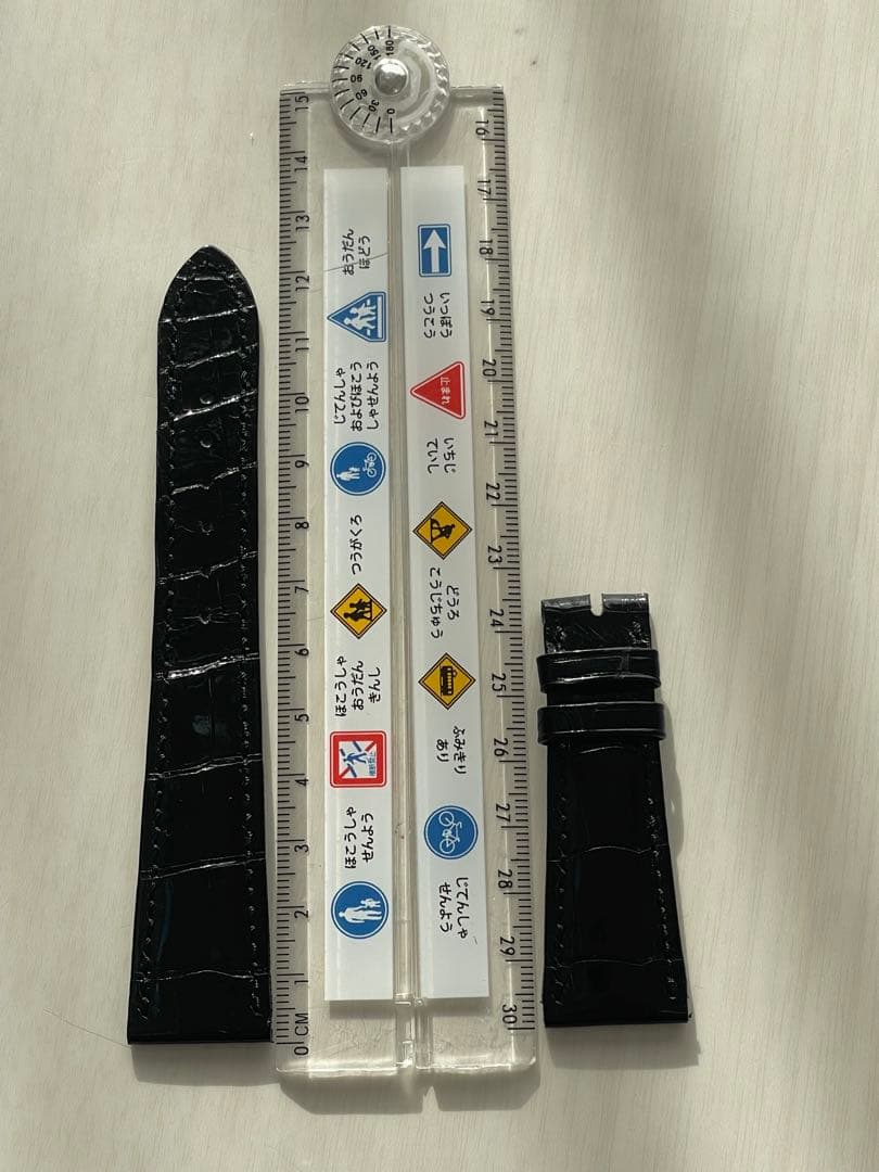 パテックフィリップ ベルト 革　ストラップ　ブラック　艶あり