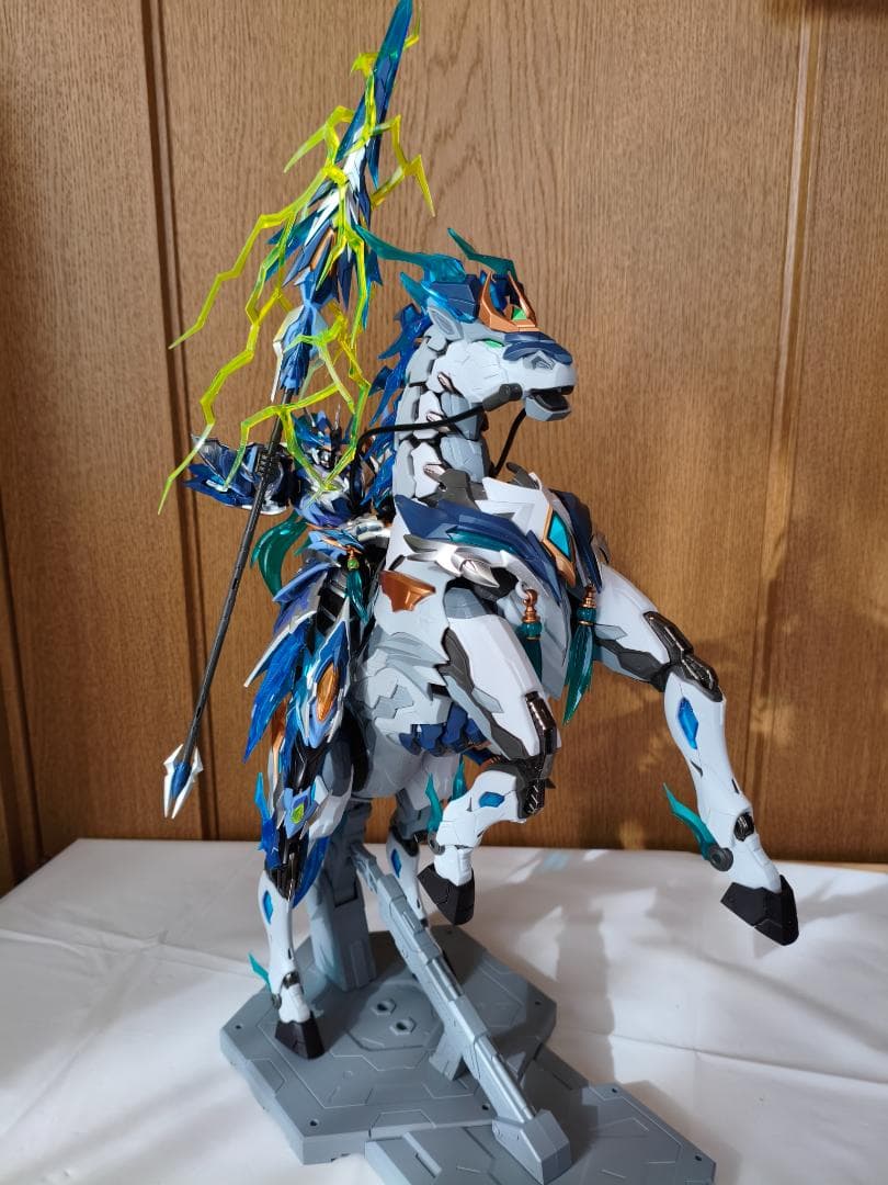 摩動核　天佑星 龍胆虎将 趙雲 玉蘭白龍駒付き MNP-XH05　素組み完成品