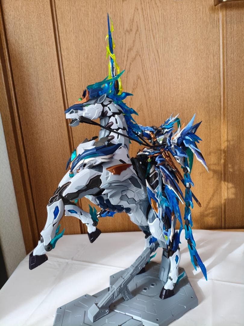 摩動核　天佑星 龍胆虎将 趙雲 玉蘭白龍駒付き MNP-XH05　素組み完成品