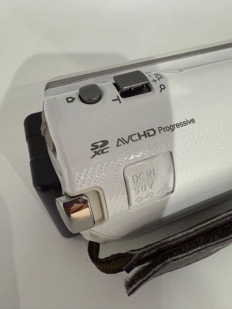 ビデオカメラ Panasonic HC-V520M FULL HD