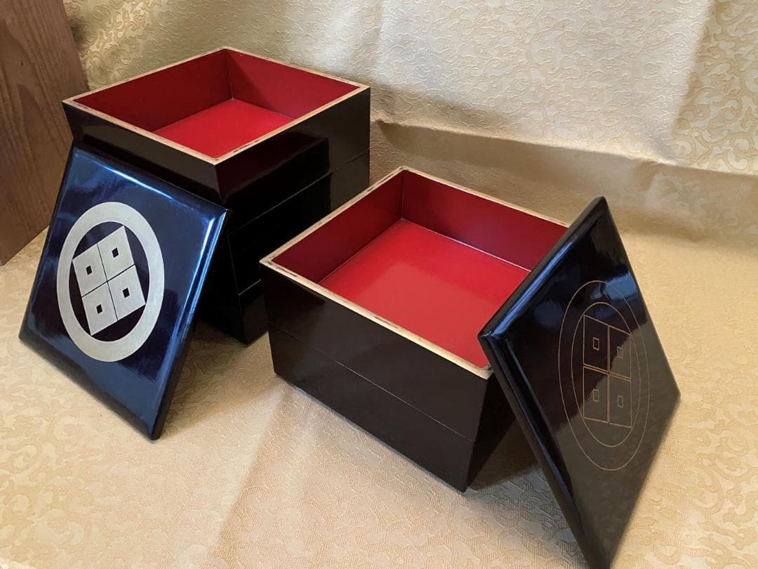 輪島塗 五段重箱 家紋入 重箱 共箱付き 木製 漆器 金彩