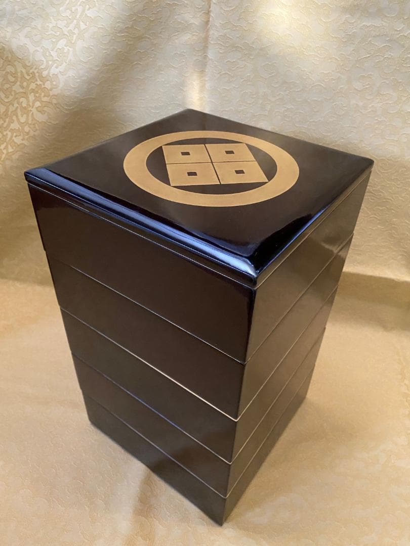 輪島塗 五段重箱 家紋入 重箱 共箱付き 木製 漆器 金彩