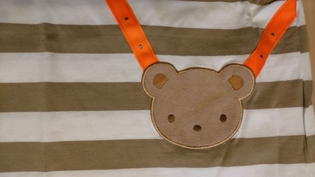 【美品】familiar●○ファミリア クマポシェット風 長袖Tシャツ 90