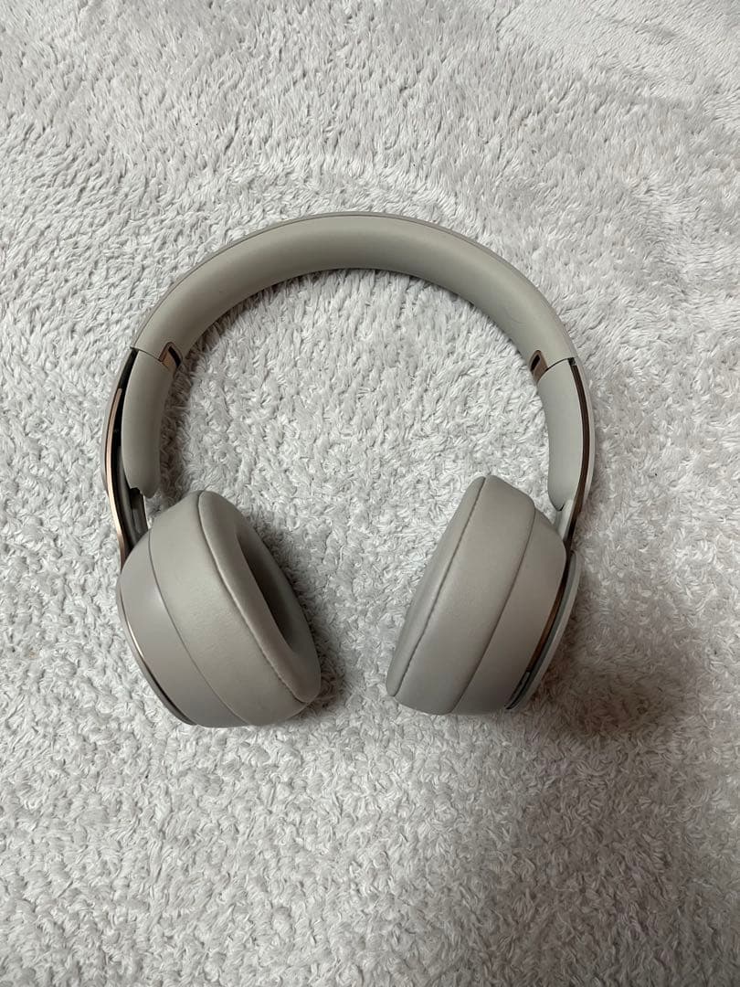 Beats ワイヤレスヘッドホン solo pro アイボリー