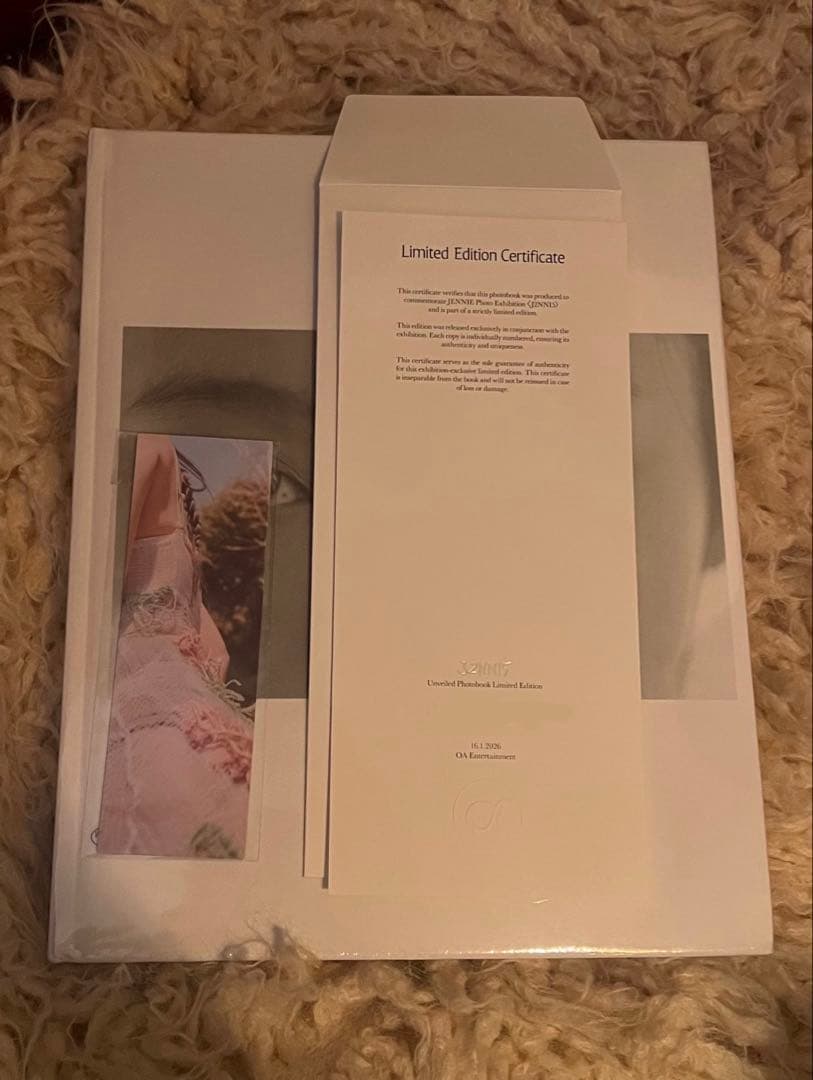 JENNIE ジェニ Photobook popup