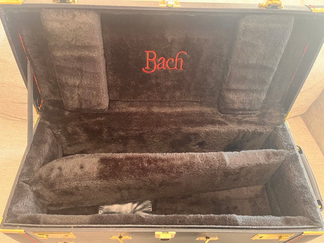 値下げ12/16迄　Bach バック　トランペットケース 純正