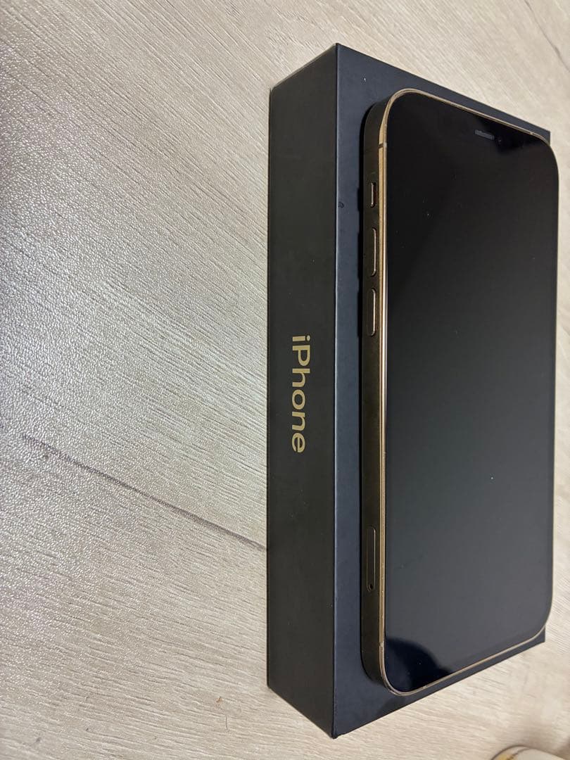 【バッテリー81%】iPhone12 Pro 256GB ゴールド SIMフリー