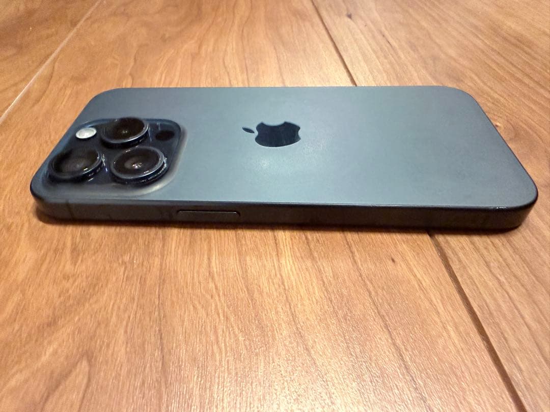 Apple iPhone 15 Pro 本体256GB