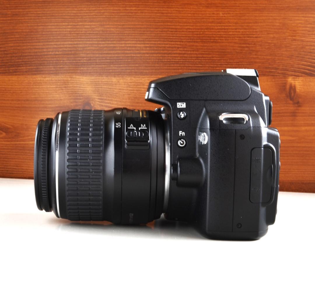 小さい軽い Nikon D40xデジタル一眼レフカメラ 綺麗簡単スマホへ転送可