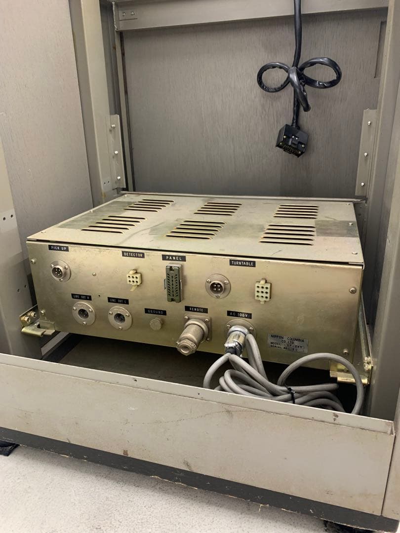 スペースエイジ ターンテーブル レコードプレイヤー 台 店舗什器 ディスプレイ