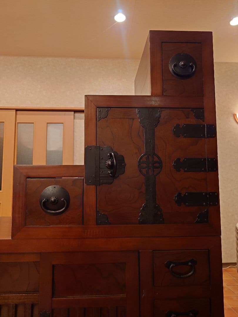 貴重な大型両面階段箪笥　七