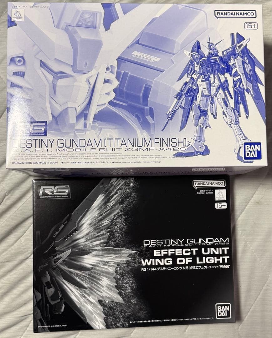 【新品】RG 1/144 デスティニーガンダム　チタニウム & 光の翼セット