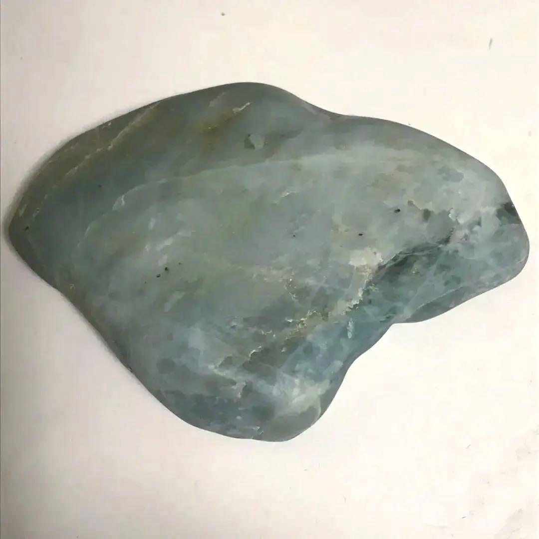 糸魚川翡翠　大きめ青翡翠　海石　367g